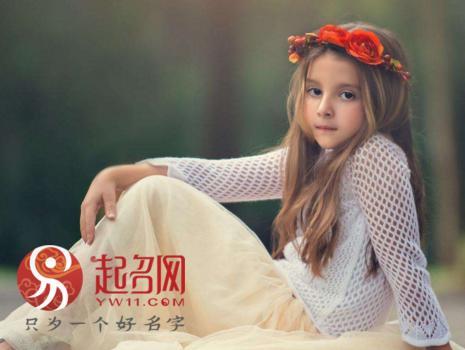 女孩名字<font color='red'>有个</font>霜 取名带霜